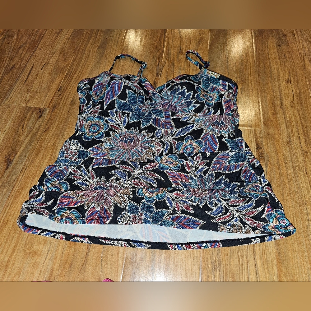 Large - Picture 1 of 1